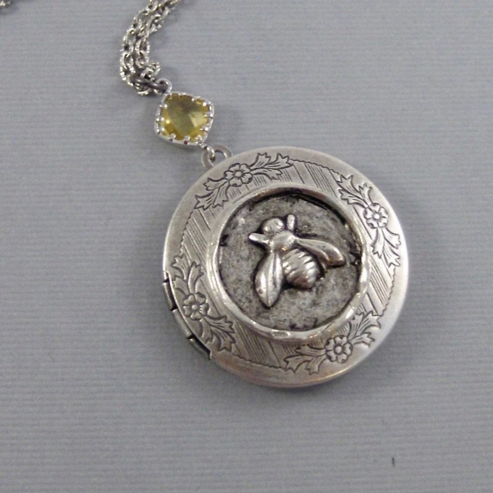 Locket necklace silver topaz mother bee yellow nature boho photo antique vintage
